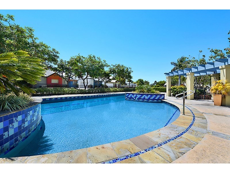 2049/1 The Vistas Drive, Carrara QLD 4211