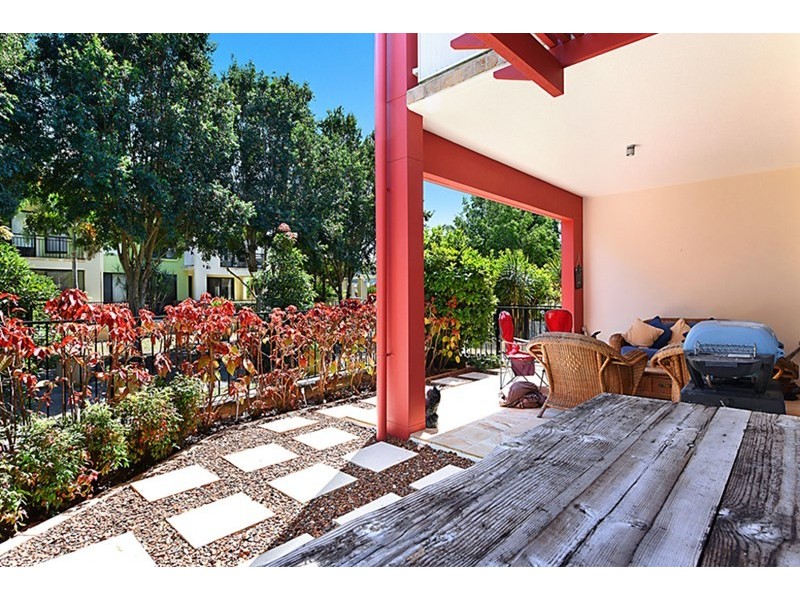 2049/1 The Vistas Drive, Carrara QLD 4211