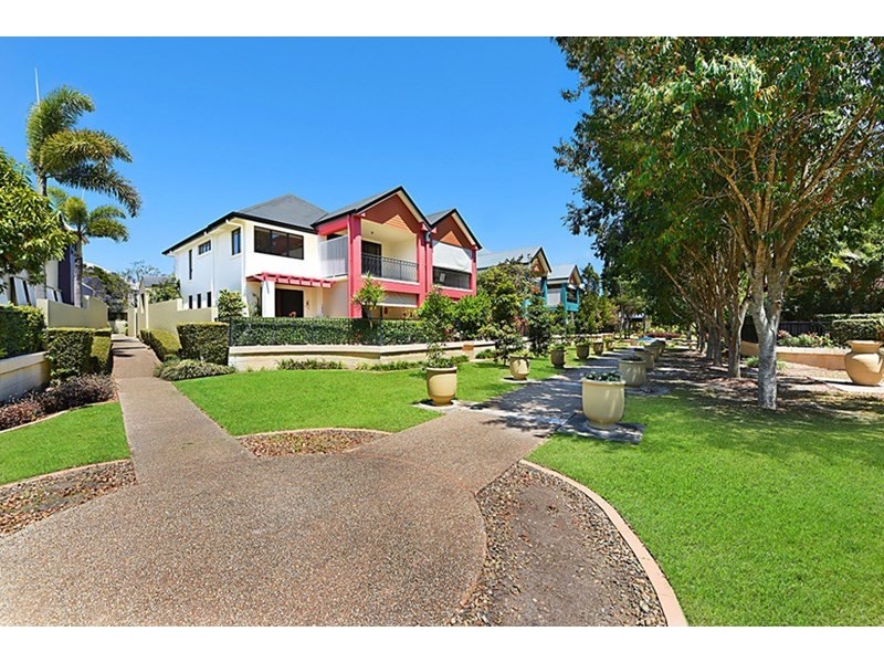 2049/1 The Vistas Drive, Carrara QLD 4211