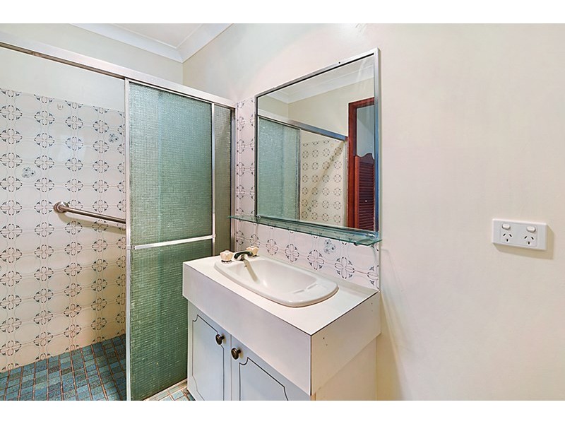 5 Gardiners Place, Southport QLD 4215