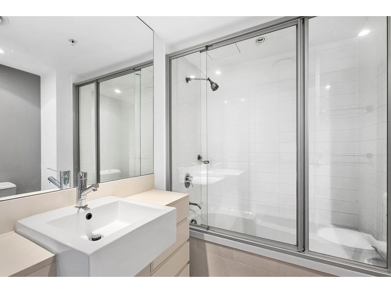 22406/5 Lawson Street, Southport QLD 4215