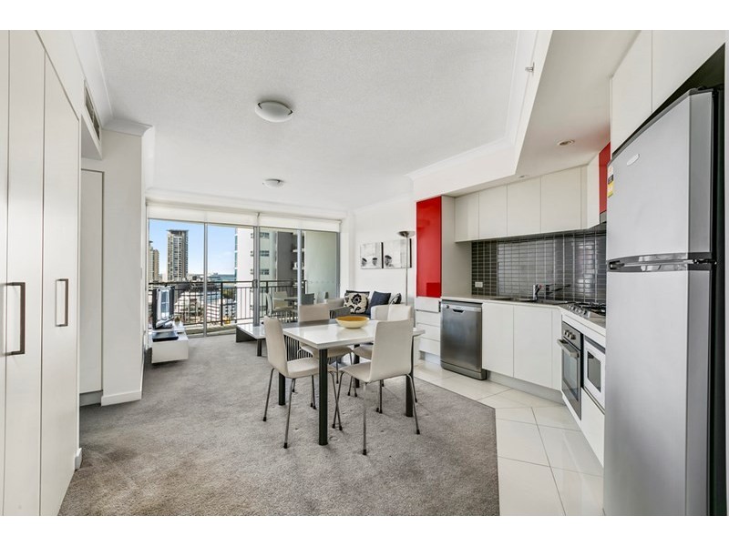 21110/5 Lawson Street, Southport QLD 4215