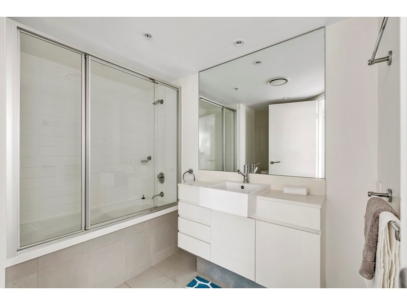 21110/5 Lawson Street, Southport QLD 4215