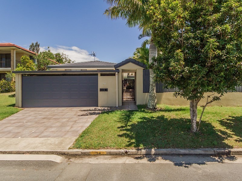 34 Camelot Crescent, Hollywell QLD 4216