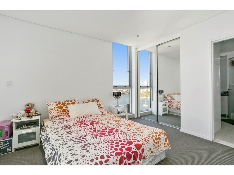 1506/4 Como Crescent, Southport QLD 4215