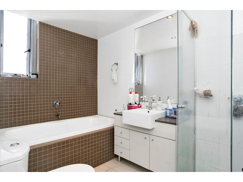 1506/4 Como Crescent, Southport QLD 4215