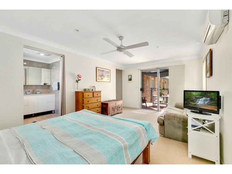 12 Cutana Court, Ashmore QLD 4214