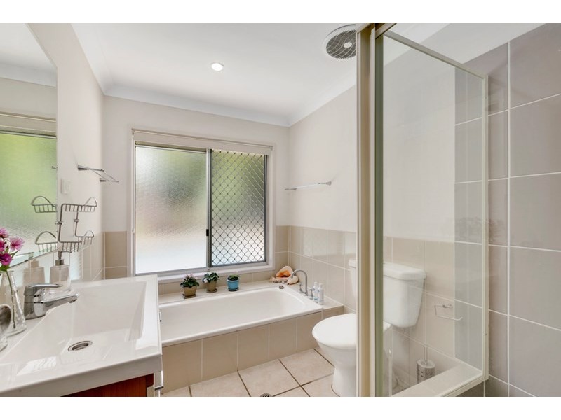 12 Cutana Court, Ashmore QLD 4214