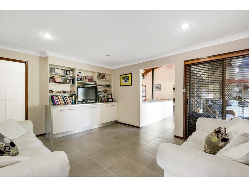 70 Michigan Drive, Oxenford QLD 4210