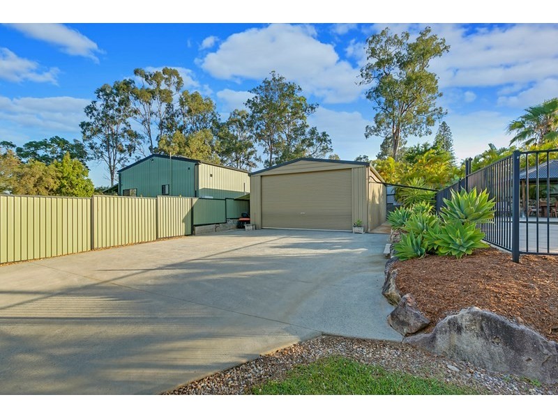 70 Michigan Drive, Oxenford QLD 4210