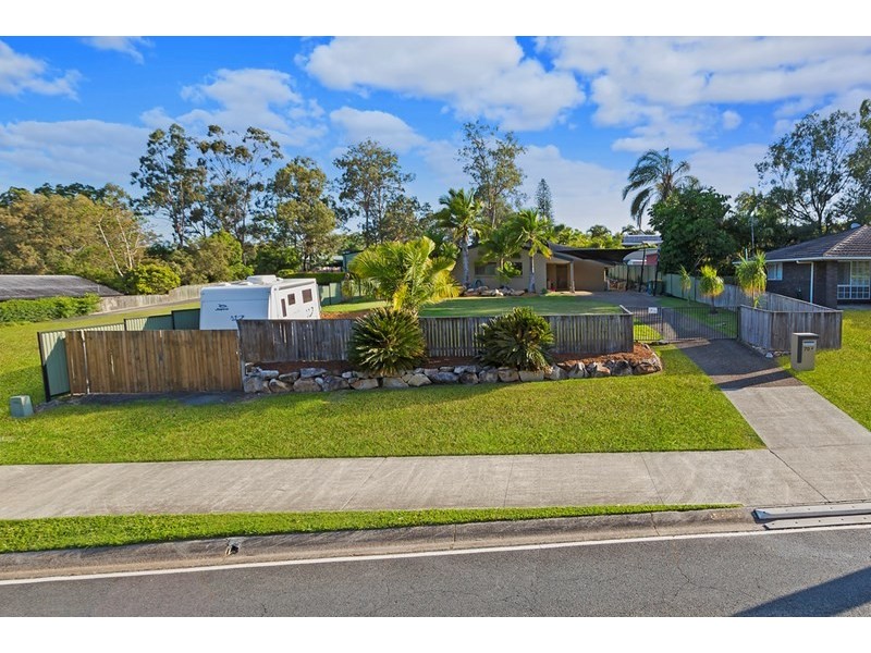 70 Michigan Drive, Oxenford QLD 4210