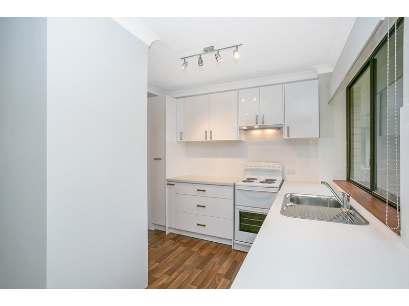 6/7 Lather Street, Southport QLD 4215