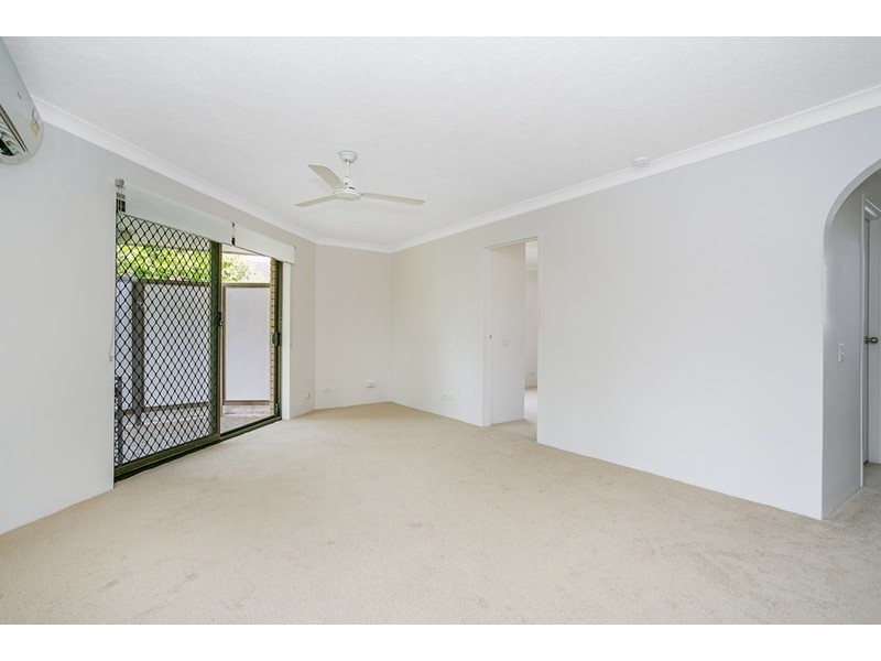 6/7 Lather Street, Southport QLD 4215