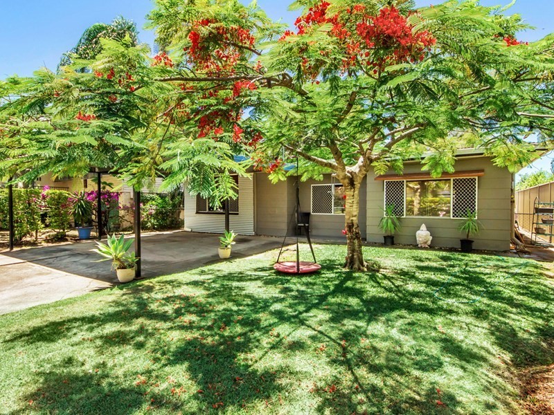 19 Annerley Avenue, Runaway Bay QLD 4216