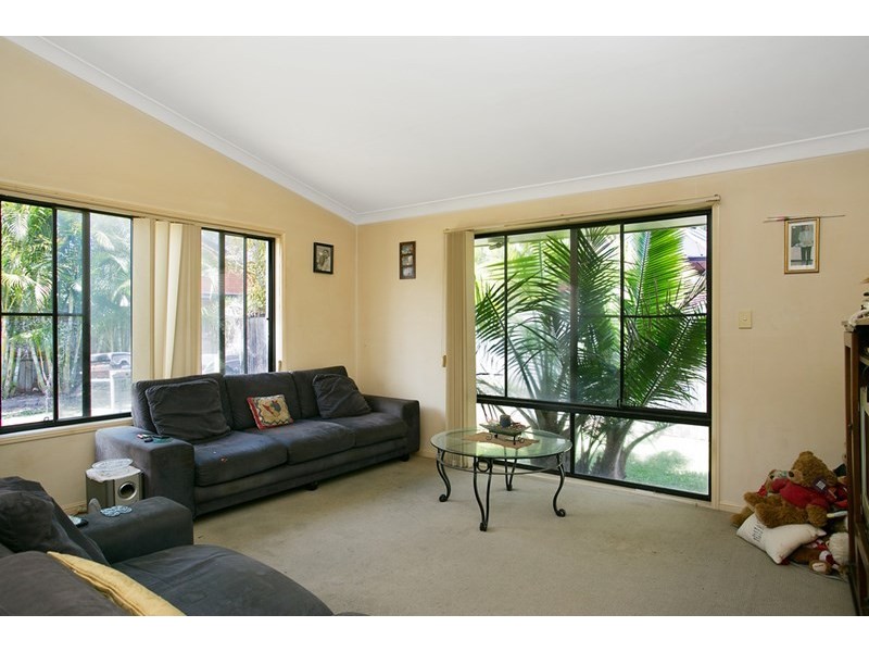 48 Serafina Drive, Helensvale QLD 4212