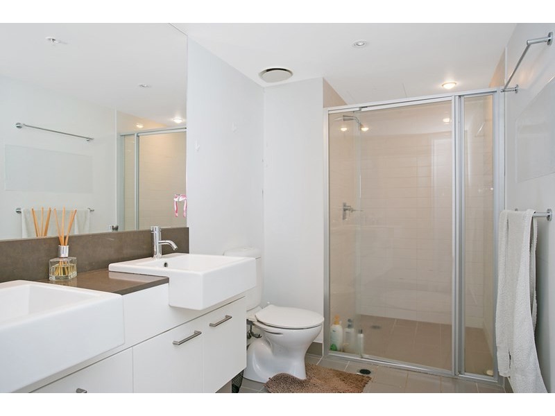 1137/56 Scarborough Street, Southport QLD 4215