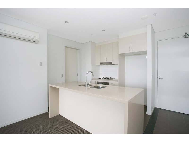 906/2 Aqua Street, Southport QLD 4215