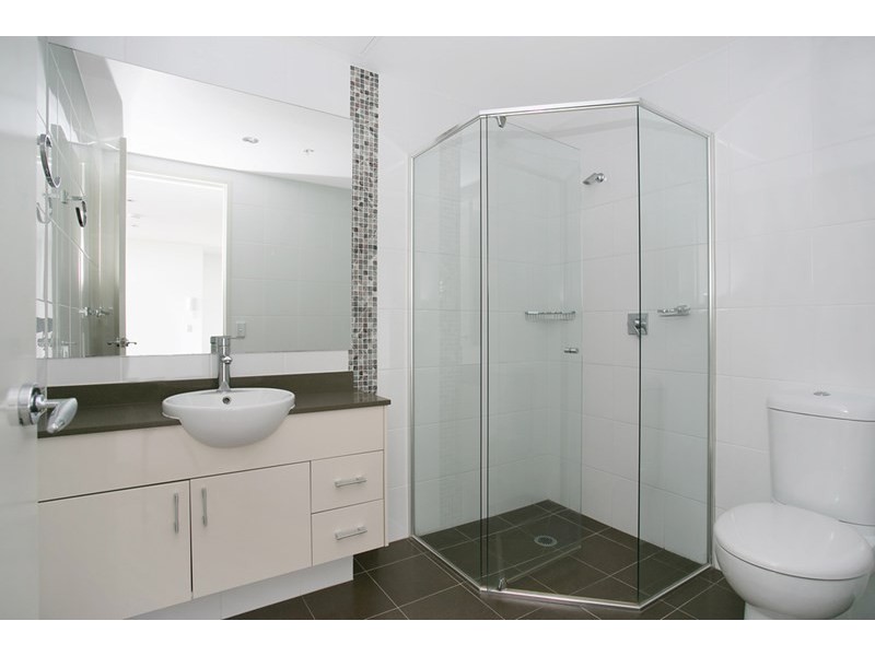 906/2 Aqua Street, Southport QLD 4215