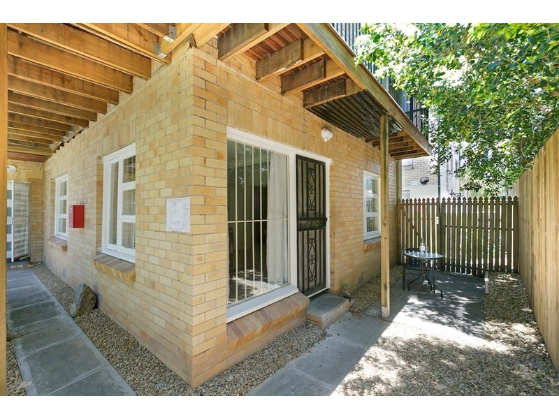 4/24 Peninsular Drive, Surfers Paradise QLD 4217