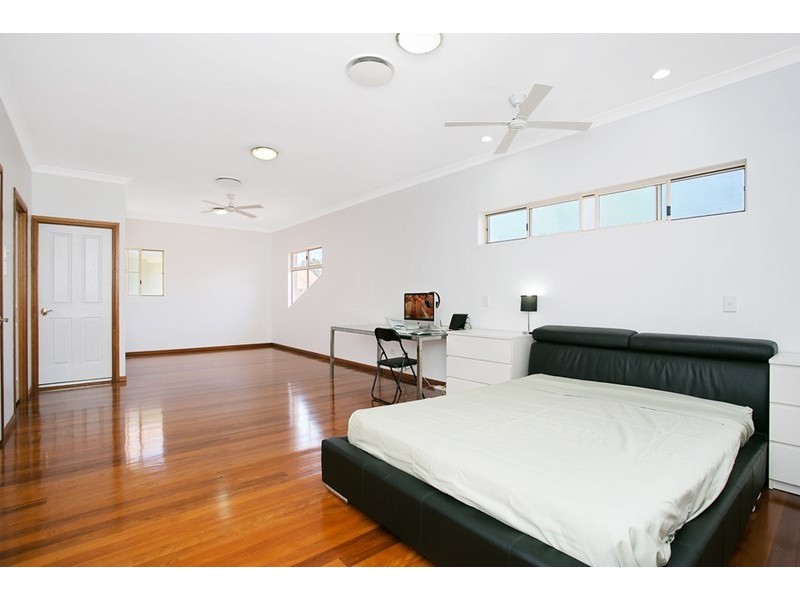 1/60-76 Caseys Road, Hope Island QLD 4212