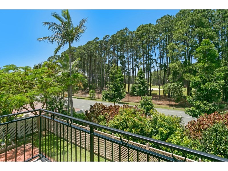 1/60-76 Caseys Road, Hope Island QLD 4212