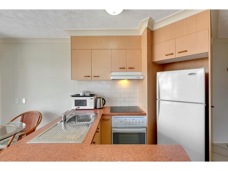 24/106 Marine Parade, Southport QLD 4215