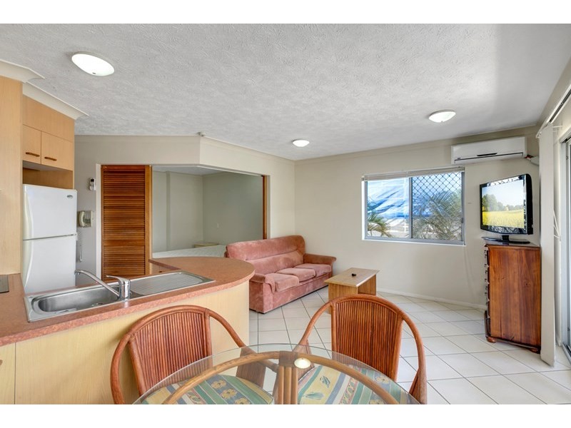 24/106 Marine Parade, Southport QLD 4215