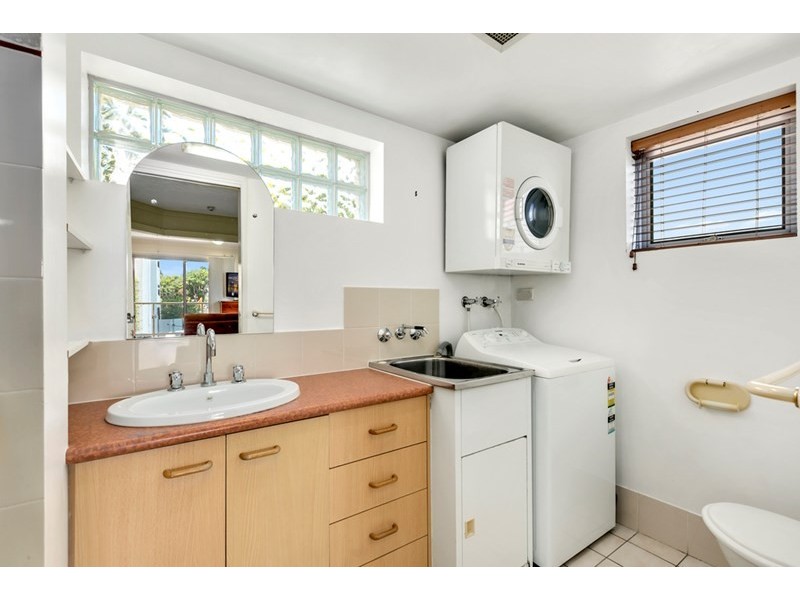 24/106 Marine Parade, Southport QLD 4215