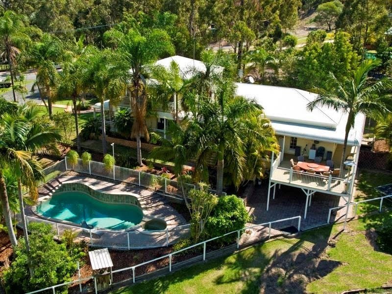 7 Brushwood Drive, Parkwood QLD 4214