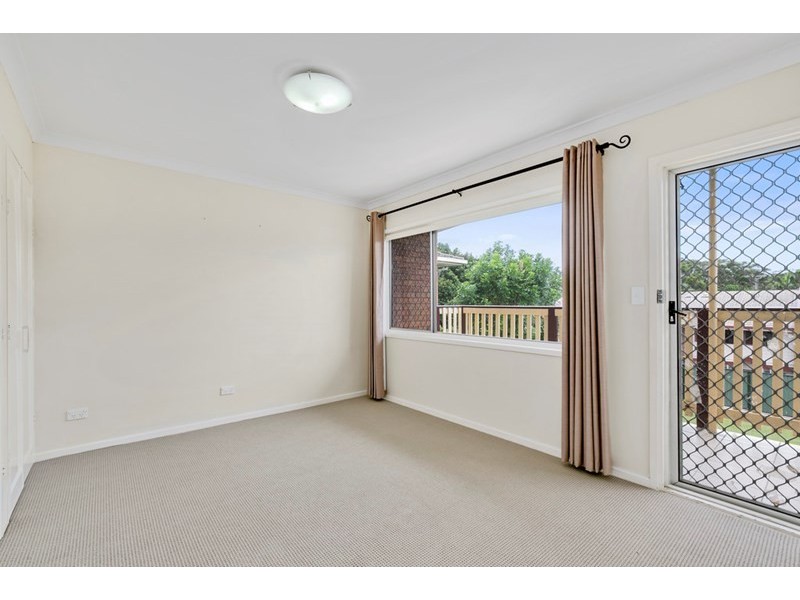 17 Nakina Street, Southport QLD 4215
