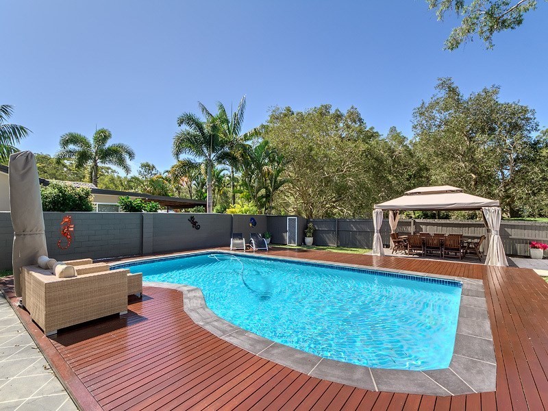 119 Kindra Avenue, Southport QLD 4215