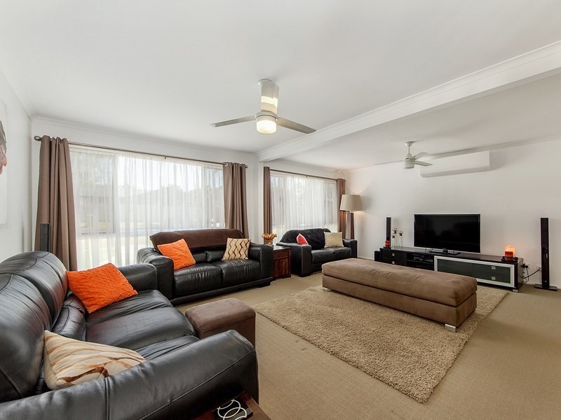 119 Kindra Avenue, Southport QLD 4215