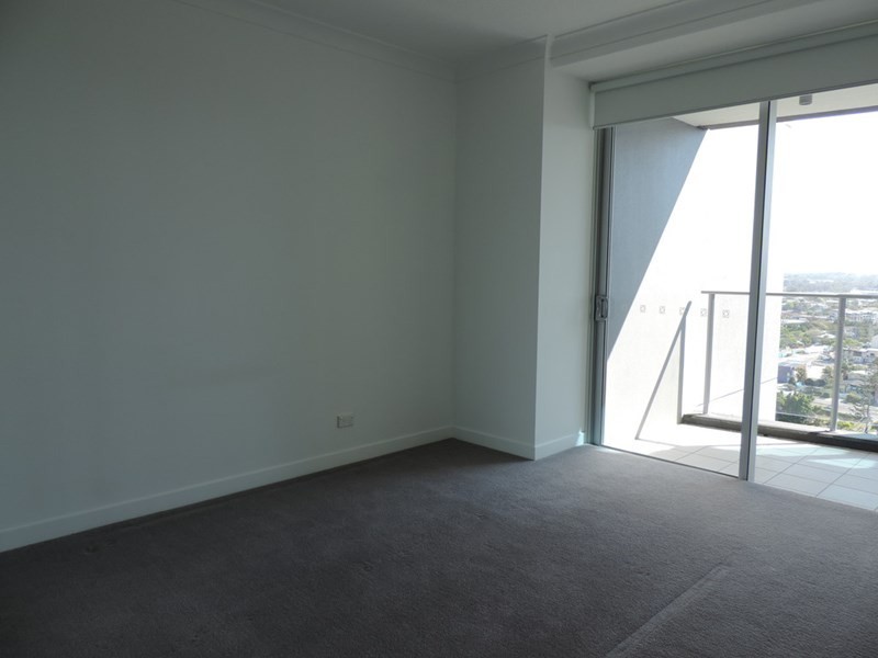 33106/9 Lawson Street, Southport QLD 4215