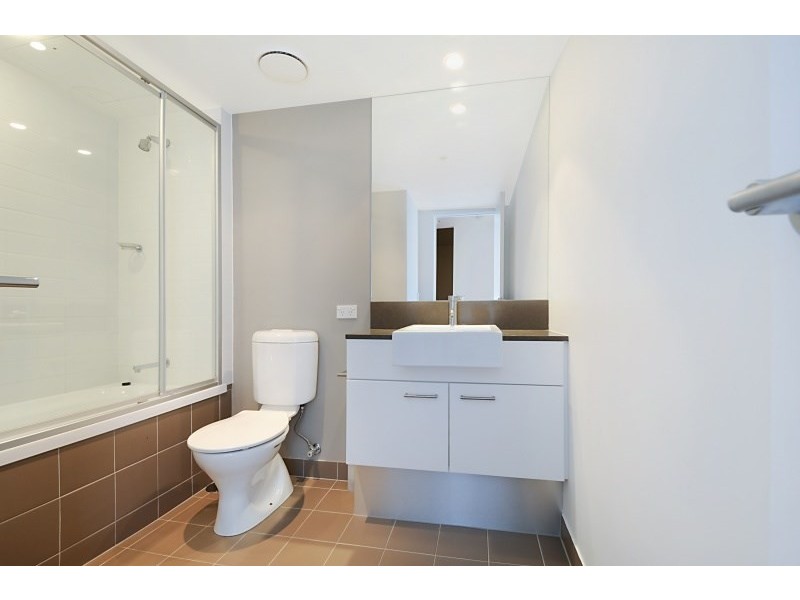 1129/56 Scarborough Street, Southport QLD 4215