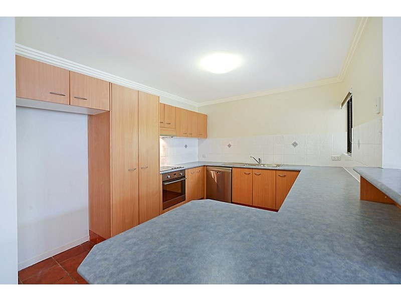 1/14 College Avenue, Southport QLD 4215