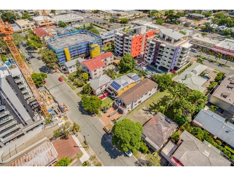 18 and 20 Norman Street, Southport QLD 4215