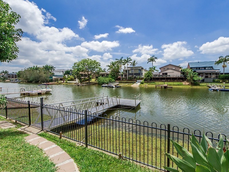 19 Gregory Drive, Carrara QLD 4211