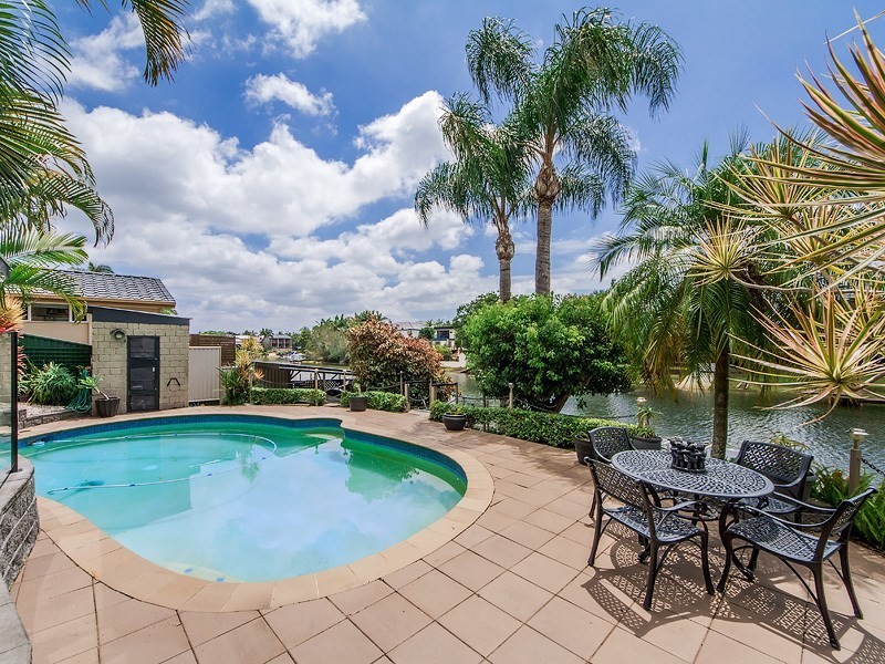 19 Gregory Drive, Carrara QLD 4211