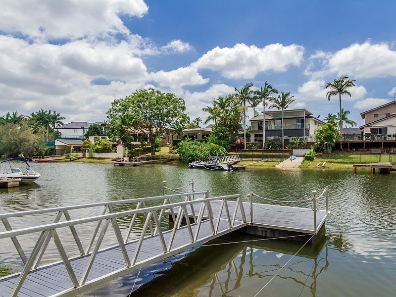 19 Gregory Drive, Carrara QLD 4211