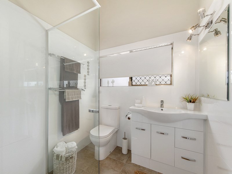 19 Gregory Drive, Carrara QLD 4211