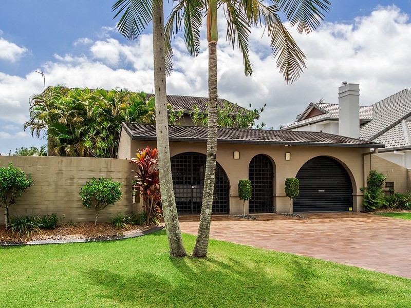 19 Gregory Drive, Carrara QLD 4211