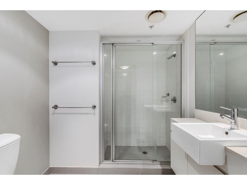 21001/5 Lawson Street, Southport QLD 4215