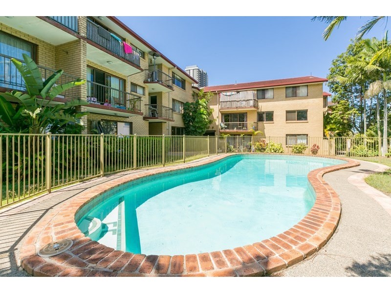 2/83 Queen Street, Southport QLD 4215