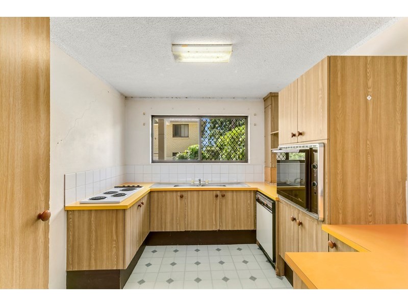 2/83 Queen Street, Southport QLD 4215