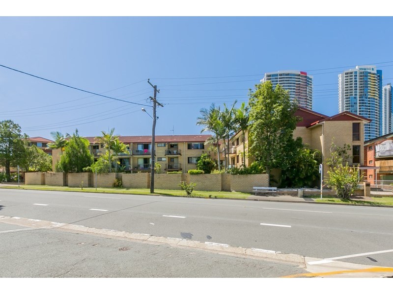 2/83 Queen Street, Southport QLD 4215