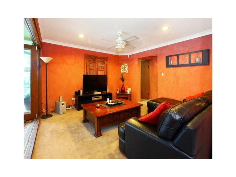 10 Dunbarton Avenue, Bundall QLD 4217