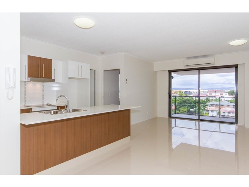 28/171 Scarborough Street, Southport QLD 4215