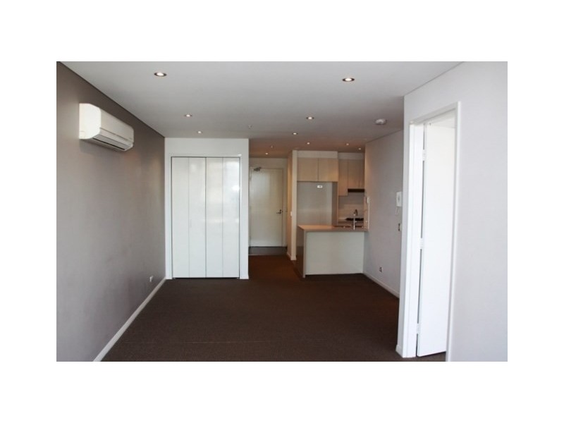 1101/2 Aqua Street, Southport QLD 4215