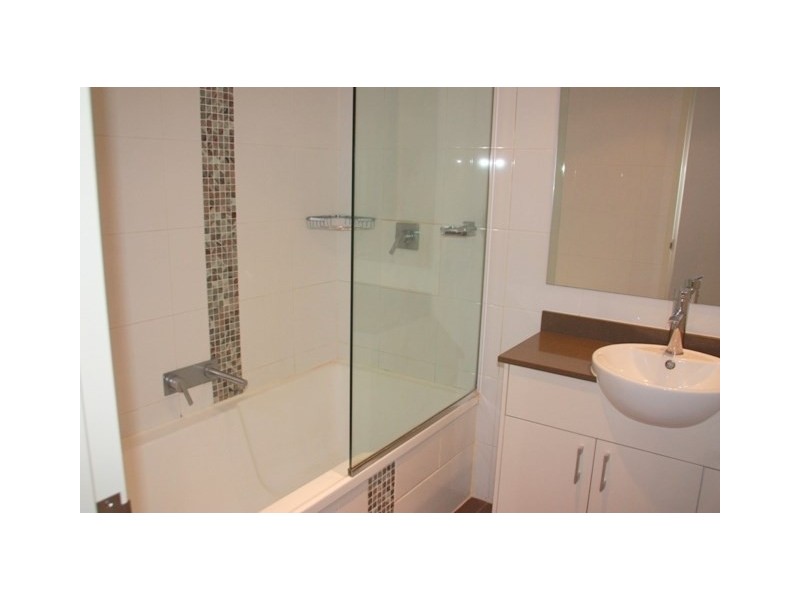 1101/2 Aqua Street, Southport QLD 4215