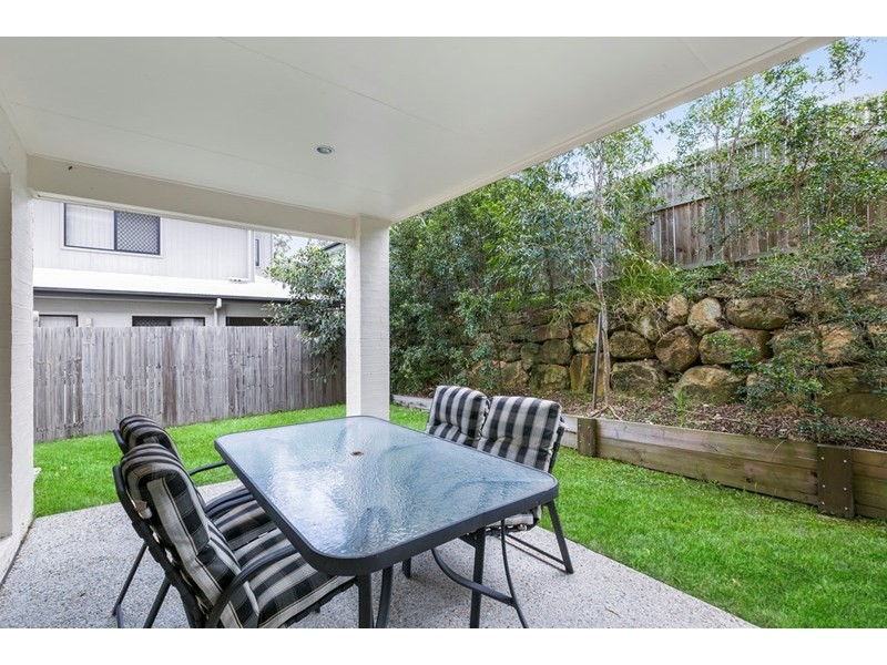 2/6 Michaels Promenade, Coomera QLD 4209